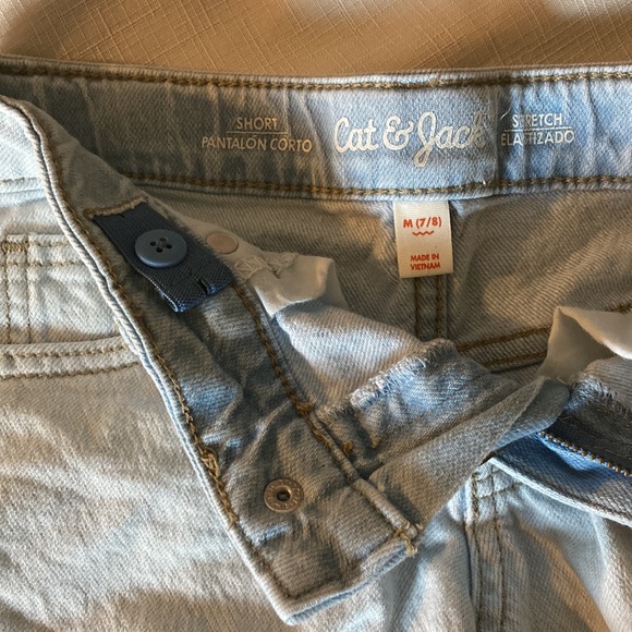 Cat & Jack denim shorts - Picture 6 of 6